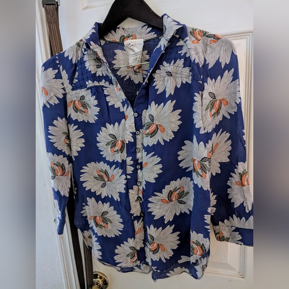 Anthropologie 14 Of 52 Conversation S Blue Floral Button Down Shirt - Picture 1 of 2